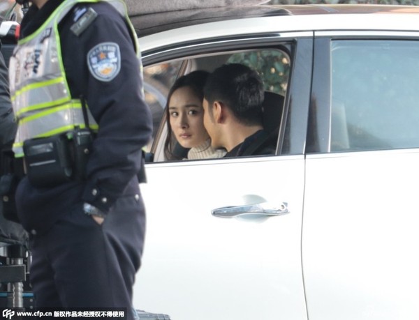 Triệu Vy trẻ đẹp như thiếu nữ đôi mươi - 10