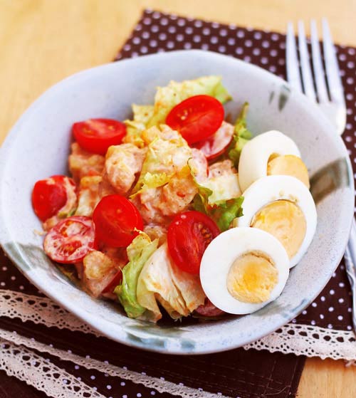 Cách làm salad cá ngừ từ đồ hộp - 9