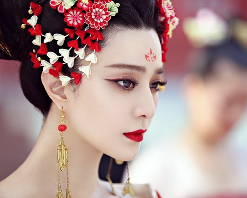 Lâm Chi Khanh soán ngôi quot;Phạm Băng Băng phiên bản Việtquot; - 3