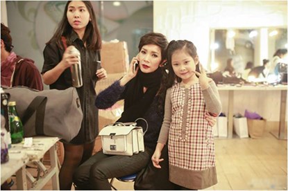 Mẫu nhí 7 tuổi Hà Nội “lấn sân” điện ảnh xứ Hàn - 4