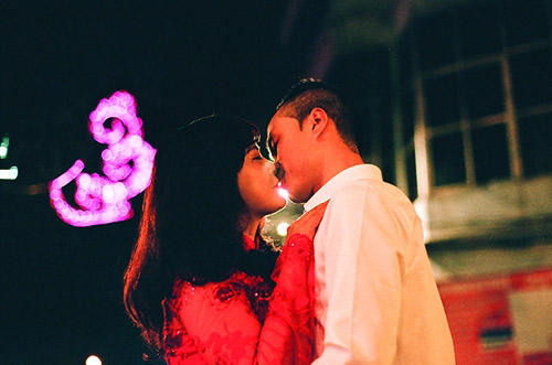 Thiệp cưới độc đáo “Ngày thoát ế” của cặp đôi 8X gây bão mạng - 7