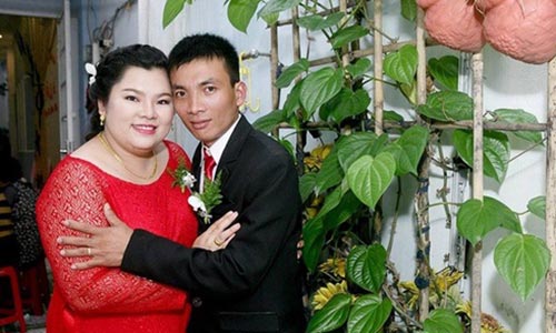 Diễn viên hài Tuyền Mập đính hôn với bạn trai 4 năm - 1