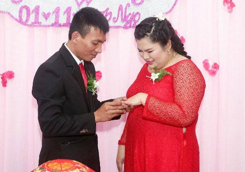 Diễn viên hài Tuyền Mập đính hôn với bạn trai 4 năm - 2