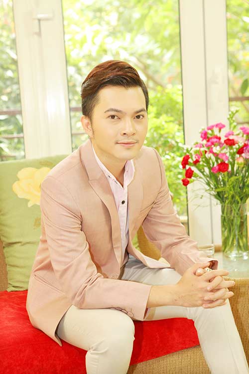 Quyền Linh khen ngợi Nam Cường có tài giả gái - 8