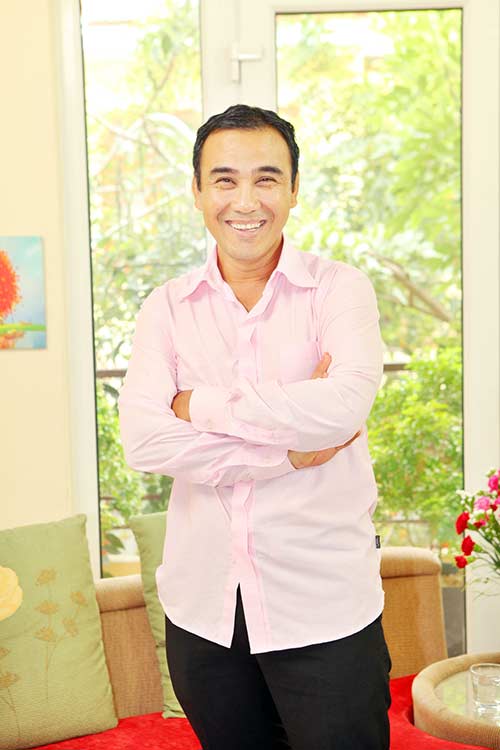 Quyền Linh khen ngợi Nam Cường có tài giả gái - 6