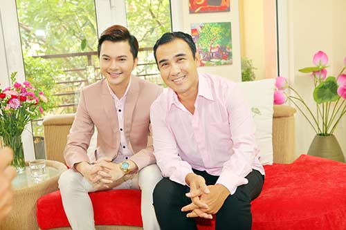 Quyền Linh khen ngợi Nam Cường có tài giả gái - 2