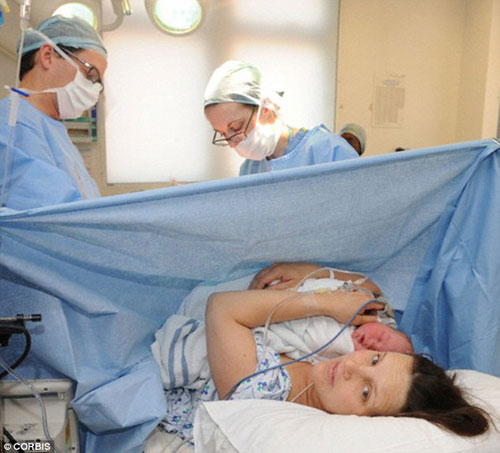 Để bảo vệ ‘vùng kín’, ngày càng nhiều mẹ chọn đẻ mổ - 1