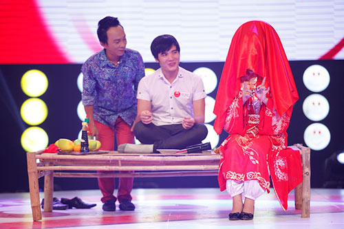 HH Kỳ Duyên giản dị vẫn đẹp rạng ngời - 13