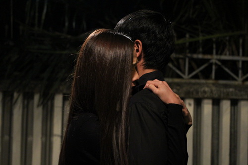 Kim Cương ôm hôn Bình Minh say đắm - 9