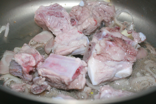 Canh khoai tây sườn nóng hổi - 10