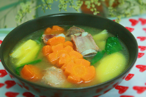 Canh khoai tây sườn nóng hổi - 15