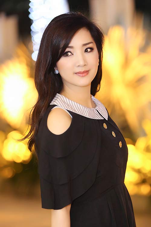 Giáng My sang trọng, điệu đà làm giám khảo - 8