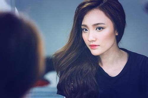 Giáng My sang trọng, điệu đà làm giám khảo - 12