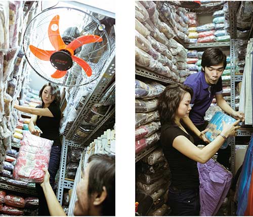 Ảnh cưới trong xưởng may đầy sức sống của cặp đôi Sài Gòn - 4