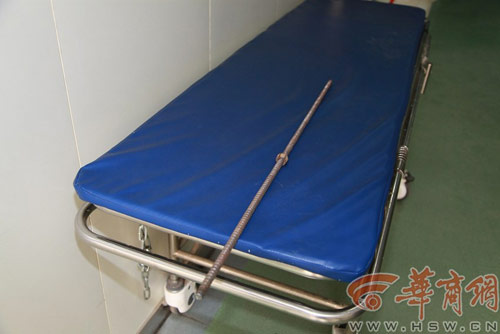 TQ: Một công nhân bị đoạn thép 1,5m đâm xuyên đầu - 7
