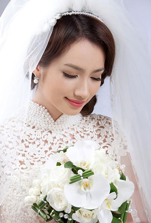 So nhan sắc hai quot;cô dâu tháng 2quot; của showbiz - 12