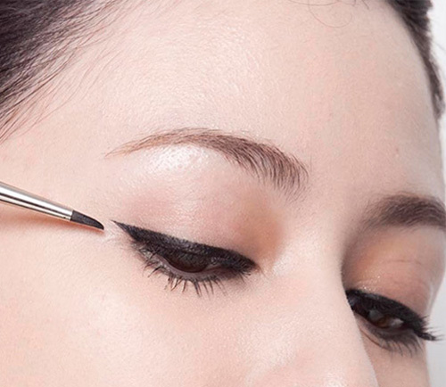 Gắn mi giả: Hóa khó thành dễ - 3