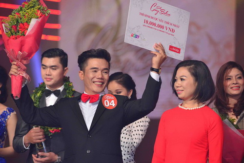 Quán quân quot;Solo cùng Boleroquot; chỉ học hết lớp 8 - 15