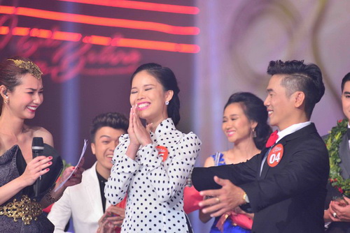 Quán quân quot;Solo cùng Boleroquot; chỉ học hết lớp 8 - 16