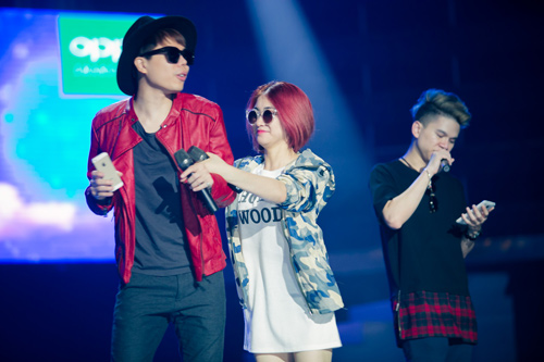 Hoà Minzy tươi rói xuất hiện sau ồn ào Công Phượng - 8