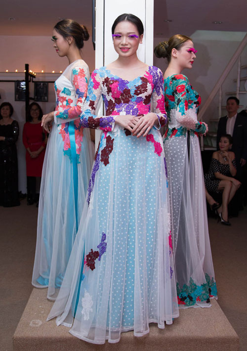 Võ Việt Chung nhận bằng khen cao quý của Bộ trưởng Bộ VHTTDL - 7