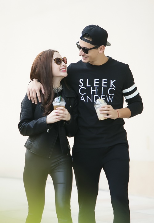 Angela Phương Trinh tình cảm với bạn nhảy trên phố - 2