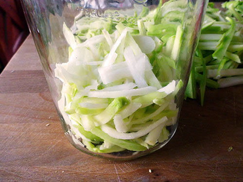 Su hào muối chua giòn giòn hấp dẫn - 4