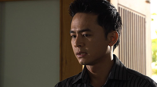 Dương Hoàng Yến - Hà Duy giản dị đi từ thiện sau khi đăng quang - 13