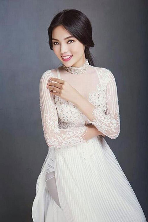 Á hậu, HHVN 2014 lại gây ồn ào chuyện yêu, quát bố mẹ - 4