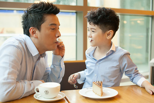 Mẫu nhí lai Mỹ 6 tuổi kiếm tiền “khủng” nhất Sài Thành - 2