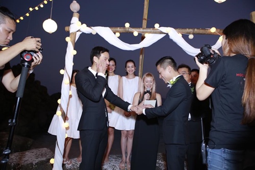 Đám cưới đẹp như cổ tích của NTK đồng tính Adrian Anh Tuấn - 11