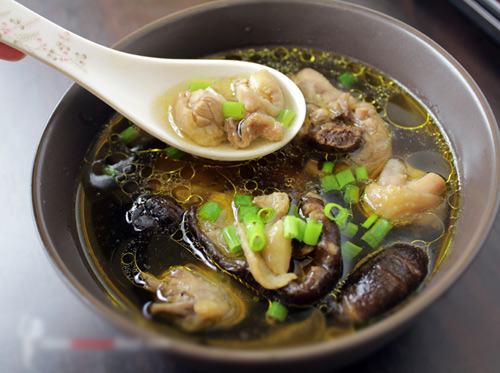 Súp gà nấm nóng hổi, bổ dưỡng - 3