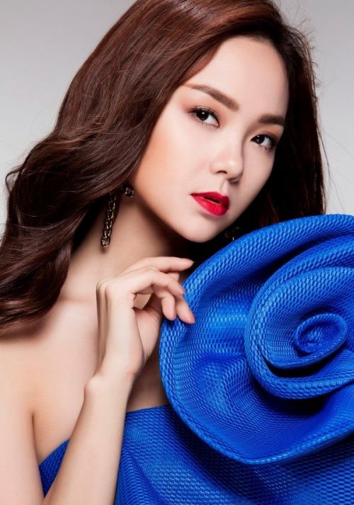 Top 5 sao Việt gợi cảm nhất với son đậm - 14