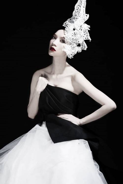 Top 5 sao Việt gợi cảm nhất với son đậm - 17