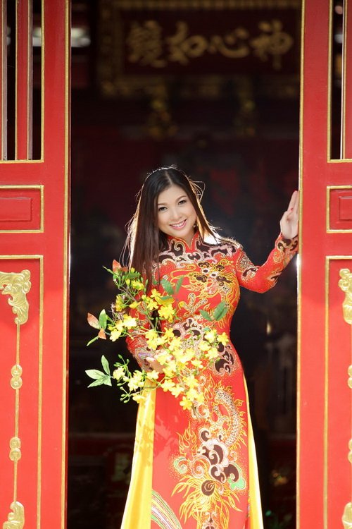 Phạm Thanh Thảo quot;ăn Tết sớmquot; cùng Dương Ngọc Thái - 2