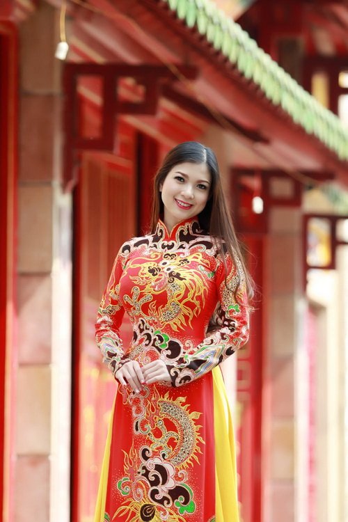 Phạm Thanh Thảo quot;ăn Tết sớmquot; cùng Dương Ngọc Thái - 6