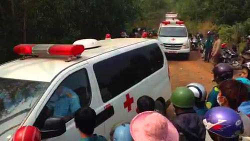 Trực thăng rơi: Đưa thi thể bốn chiến sĩ về nhà tang lễ - 2