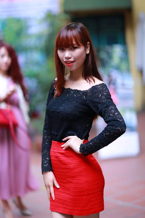 Nữ hoàng sắc đẹp Yến Hoa trẻ trung dự sự kiện - 9