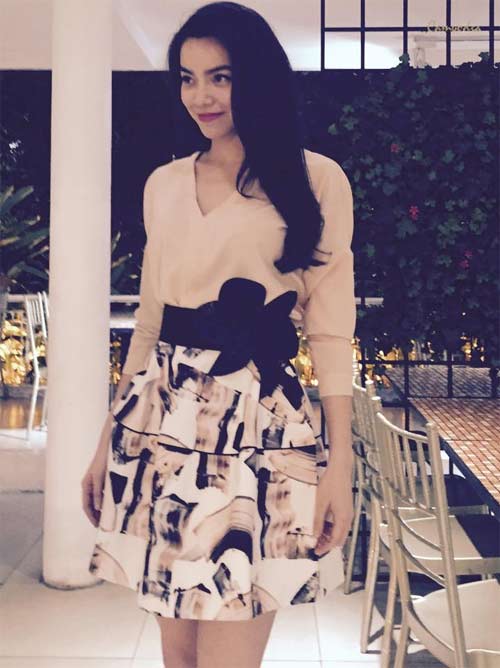 Hai con Jennifer Phạm thân thiết ôm nhau ngủ - 3