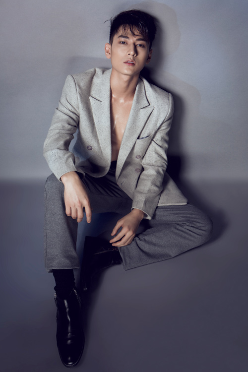 Isaac 365 quot;đánh lẻquot; sau khi làm dậy sóng The Remix - 4