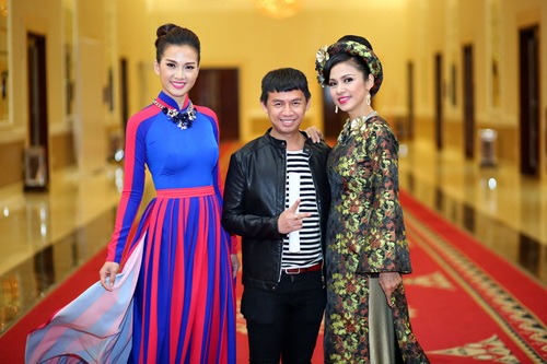 Anh Thư quot;sang chảnhquot; đi diễn bằng xế hộp mới tậu - 8