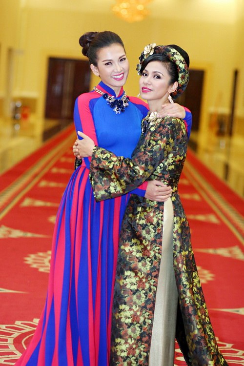 Anh Thư quot;sang chảnhquot; đi diễn bằng xế hộp mới tậu - 10