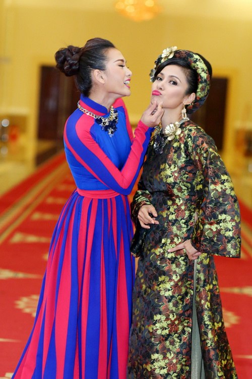 Anh Thư quot;sang chảnhquot; đi diễn bằng xế hộp mới tậu - 11