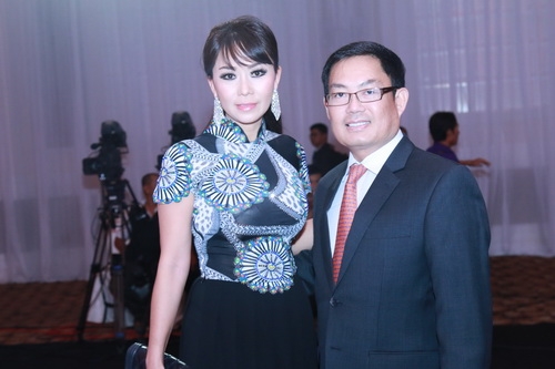 Anh Thư quot;sang chảnhquot; đi diễn bằng xế hộp mới tậu - 18