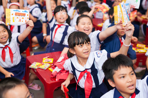5.000 người trọn niềm vui sum họp từ bài học sẻ chia của trẻ - 2