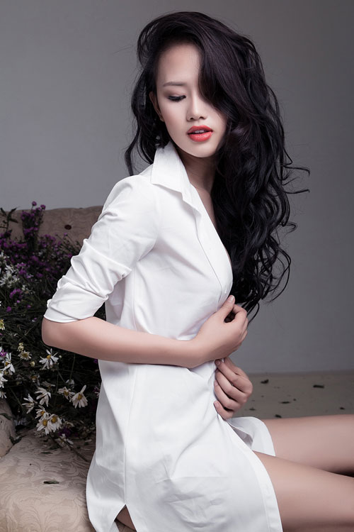Lâm Thuỳ Anh bất ngờ hóa cô nàng nổi loạn - 2