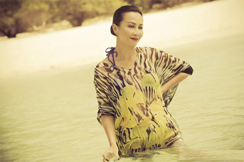 quot;Thục Phiquot; Châu Hải My khoe da nõn nà tuổi 49 - 10