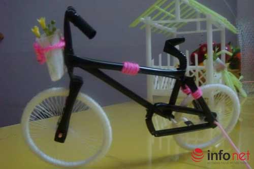 Cô giáo trẻ sáng tạo đồ chơi độc đáo từ những thứ vứt đi - 7