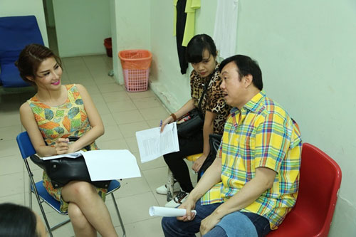 MC Thanh Mai eo thon, ngực đầy quot;khó cưỡngquot; tuổi 40 - 11