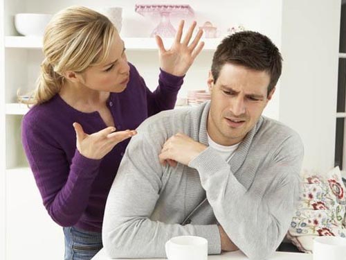 Dấu hiệu của anh chàng quot;núp váy mẹquot; - 2